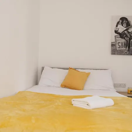 Nowell House Holiday home Leeds (West Yorkshire)